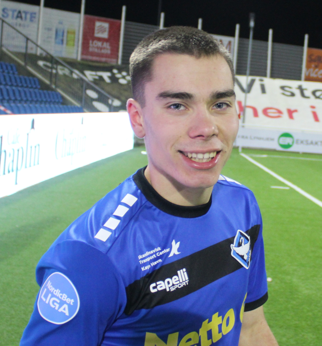 Sådan ser en glad 19 årig ud når han lige har scoret to mål og været med til at give HB Køge en livsvigtig sejr.